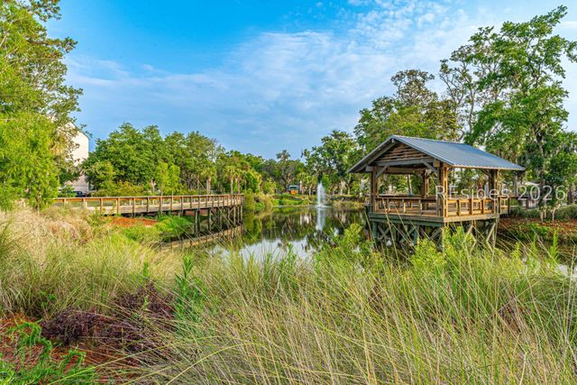 23 S Forest Beach Dr Apt 108, Hilton Head Island, SC 29928