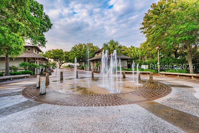 23 S Forest Beach Dr Apt 108, Hilton Head Island, SC 29928