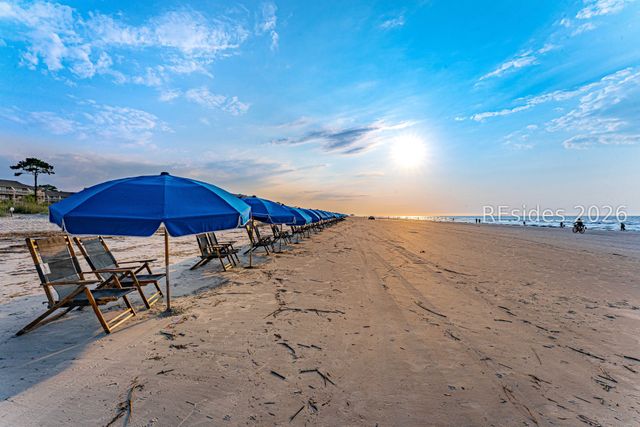 23 S Forest Beach Dr Apt 108, Hilton Head Island, SC 29928