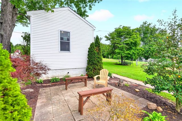 110 Ringneck Lane, Hempfield Twp, PA 15642