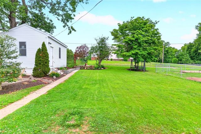 110 Ringneck Lane, Hempfield Twp, PA 15642