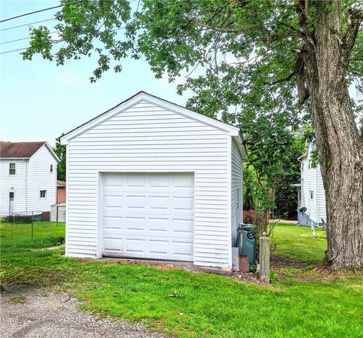 110 Ringneck Lane, Hempfield Twp, PA 15642