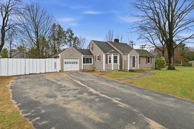 2163 Wilbraham Rd, Springfield, MA 01129