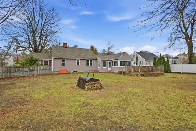 2163 Wilbraham Rd, Springfield, MA 01129