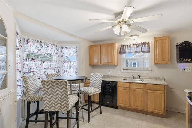 2163 Wilbraham Rd, Springfield, MA 01129