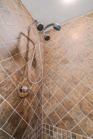 5735 Newbank Circle, 303 303, Dublin, OH 43017