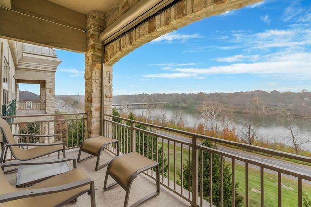 5735 Newbank Circle, 303 303, Dublin, OH 43017