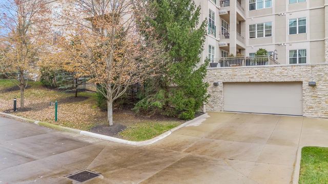 5735 Newbank Circle, 303 303, Dublin, OH 43017