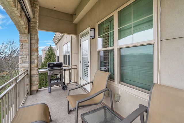 5735 Newbank Circle, 303 303, Dublin, OH 43017