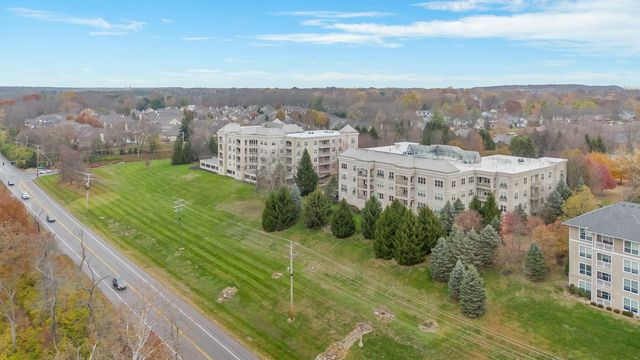 5735 Newbank Circle, 303 303, Dublin, OH 43017