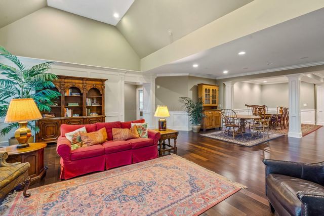 5735 Newbank Circle, 303 303, Dublin, OH 43017