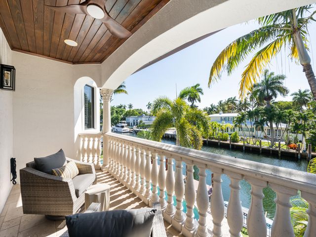 441 Royal Plaza Drive, Fort Lauderdale, FL 33301
