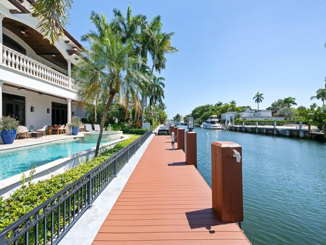 441 Royal Plaza Drive, Fort Lauderdale, FL 33301