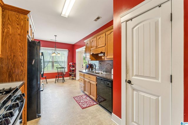 35 SMITH GLEN DRIVE, Springville, AL 35146
