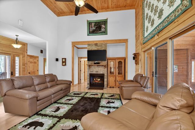 1950 Saint Andrews Way, Jasper, GA 30143