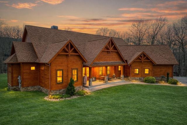 1950 Saint Andrews Way, Jasper, GA 30143