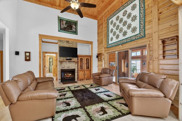 1950 Saint Andrews Way, Jasper, GA 30143