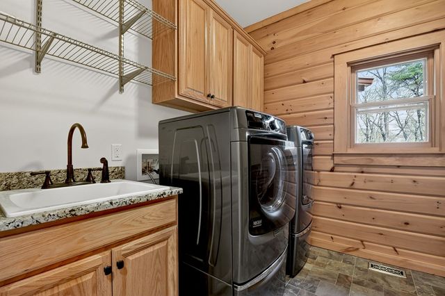 1950 Saint Andrews Way, Jasper, GA 30143