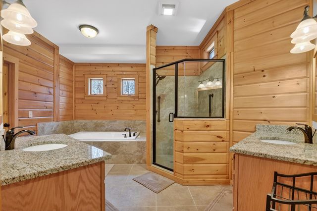 1950 Saint Andrews Way, Jasper, GA 30143