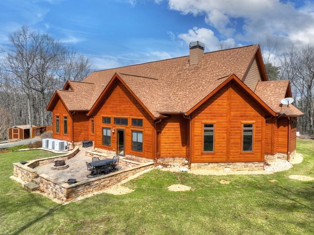 1950 Saint Andrews Way, Jasper, GA 30143