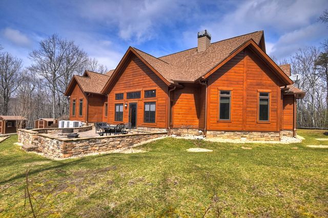 1950 Saint Andrews Way, Jasper, GA 30143