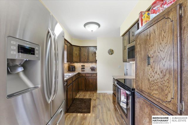 8209 S 40th Street, Bellevue, NE 68147