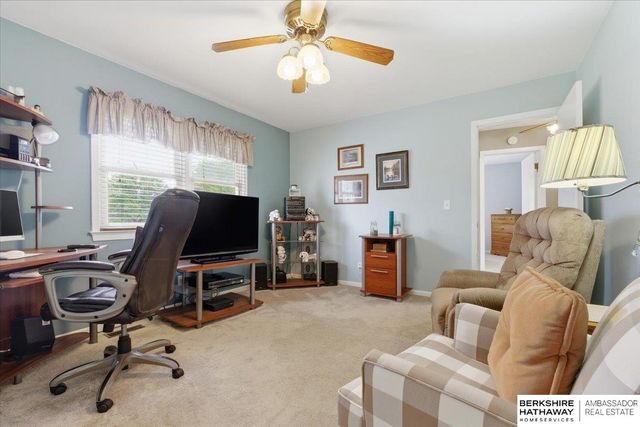 8209 S 40th Street, Bellevue, NE 68147
