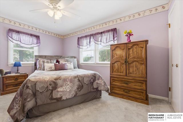 8209 S 40th Street, Bellevue, NE 68147