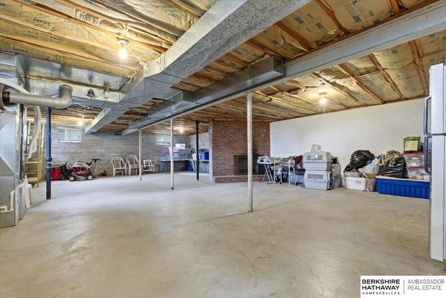 8209 S 40th Street, Bellevue, NE 68147