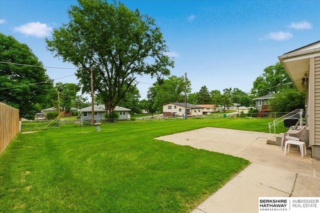 8209 S 40th Street, Bellevue, NE 68147