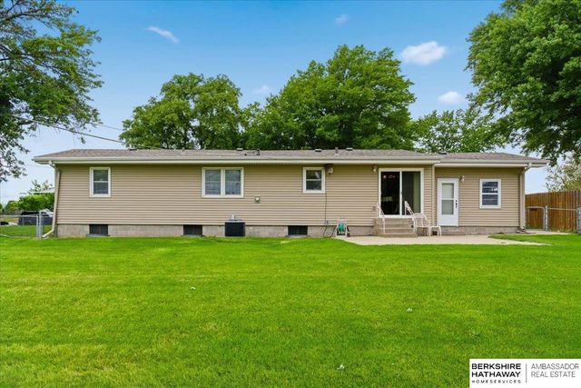 8209 S 40th Street, Bellevue, NE 68147
