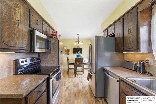 8209 S 40th Street, Bellevue, NE 68147