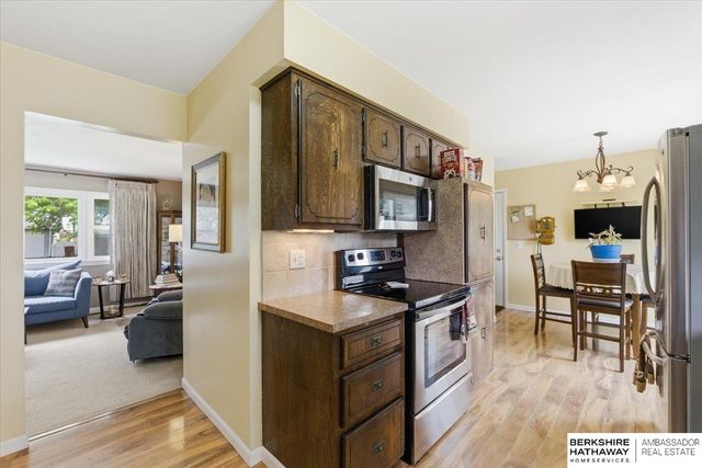 8209 S 40th Street, Bellevue, NE 68147