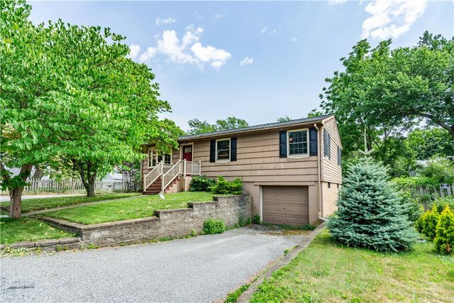 41 Mount View Avenue, North Kingstown, RI 02852
