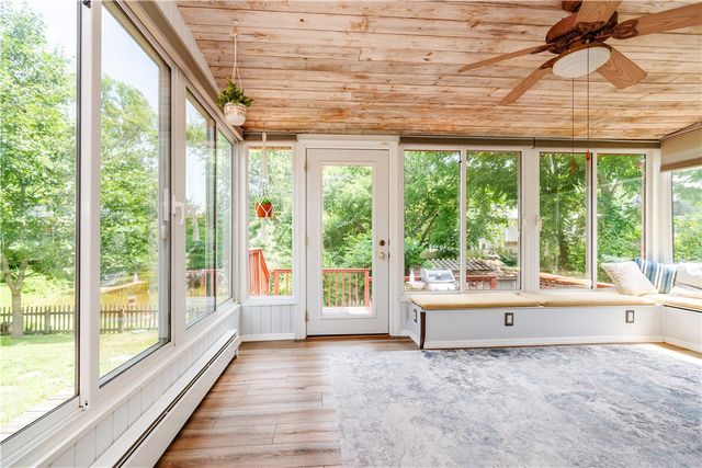 41 Mount View Avenue, North Kingstown, RI 02852