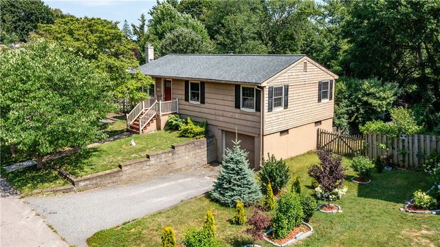41 Mount View Avenue, North Kingstown, RI 02852