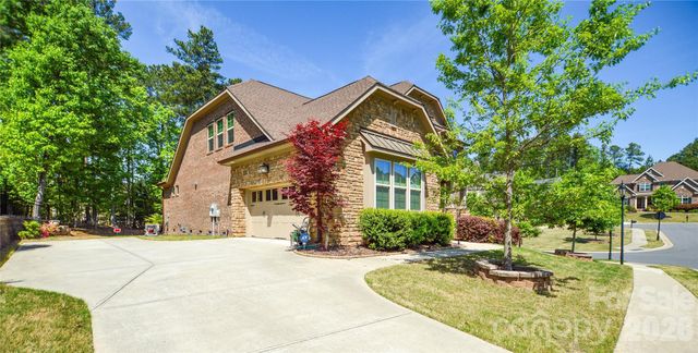 16402 Doves Canyon Lane, Charlotte, NC 28278