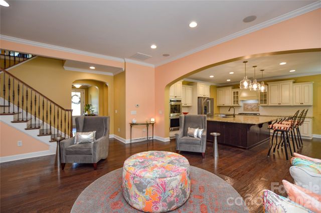 16402 Doves Canyon Lane, Charlotte, NC 28278