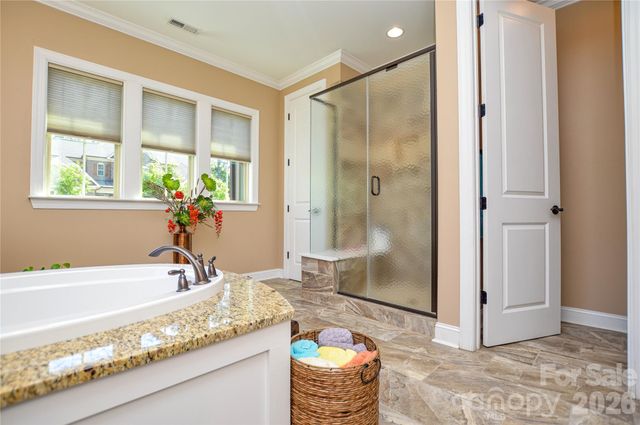 16402 Doves Canyon Lane, Charlotte, NC 28278