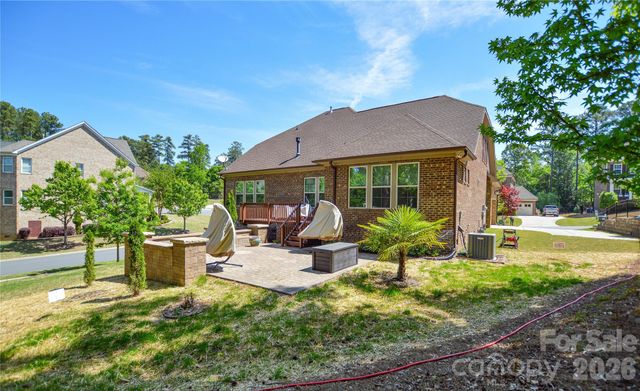 16402 Doves Canyon Lane, Charlotte, NC 28278
