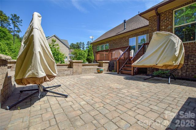 16402 Doves Canyon Lane, Charlotte, NC 28278