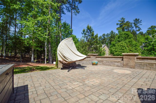 16402 Doves Canyon Lane, Charlotte, NC 28278