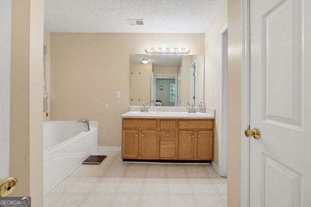477 Oakview Drive, Dallas, GA 30157