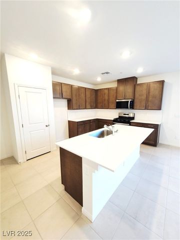 2744 Tricase Street, Henderson, NV 89044