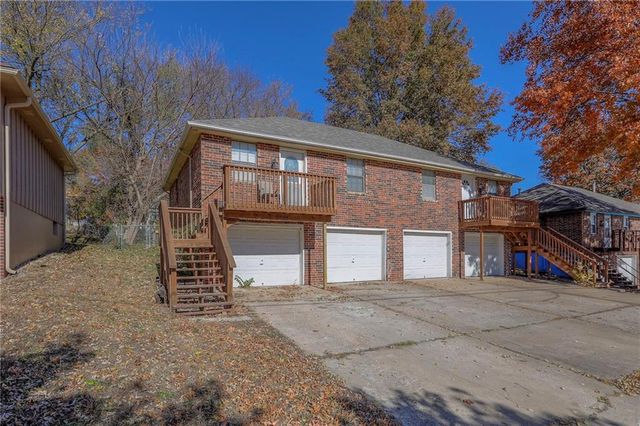 9404-9406 E 83 Street, Raytown, MO 64138