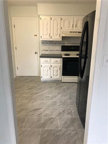 9404-9406 E 83 Street, Raytown, MO 64138