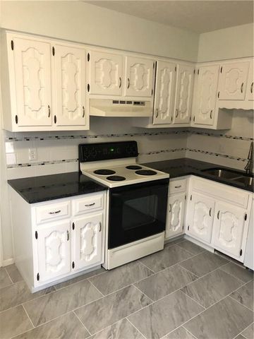 9404-9406 E 83 Street, Raytown, MO 64138