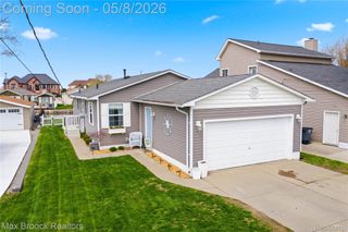 38189 Circle Drive, Harrison Charter Township, MI 48045