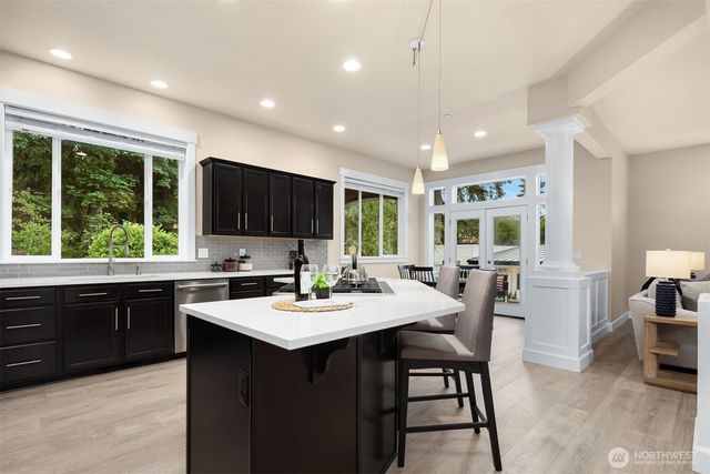16125 SE 44th Way, Bellevue, WA 98006