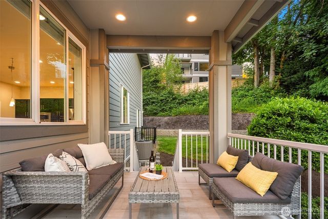 16125 SE 44th Way, Bellevue, WA 98006